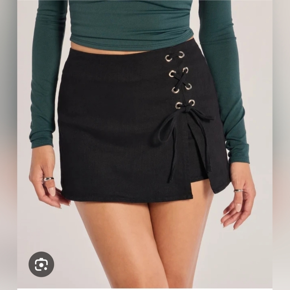 Windsor Black Lace-Up Mini Skirt